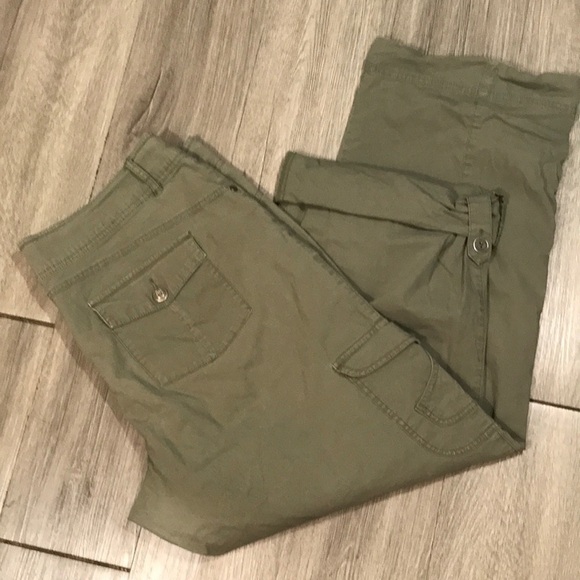 Style & Co Olive Green Stretch Cotton Twill Roll-Up Cargo Pants size 16 - Picture 1 of 9